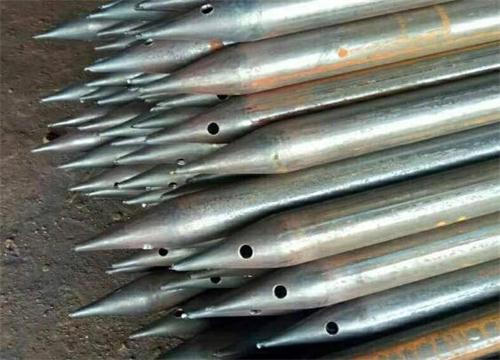 东川隧道钢花管现货